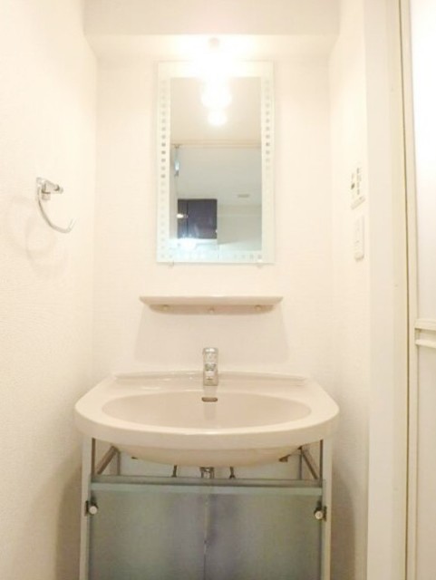 洗面設備　同仕様