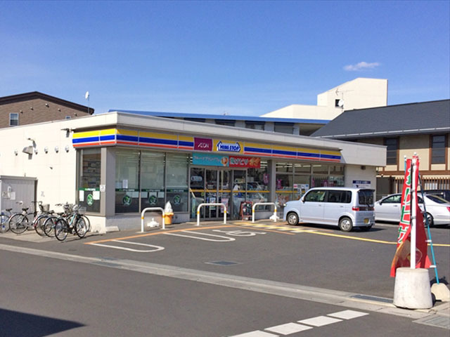 コンビニ　ミニストップ富士見鶴瀬東店（コンビニ）まで70m