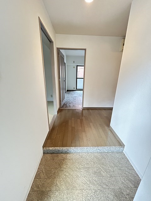 玄関　シンプルで使いやすい玄関です