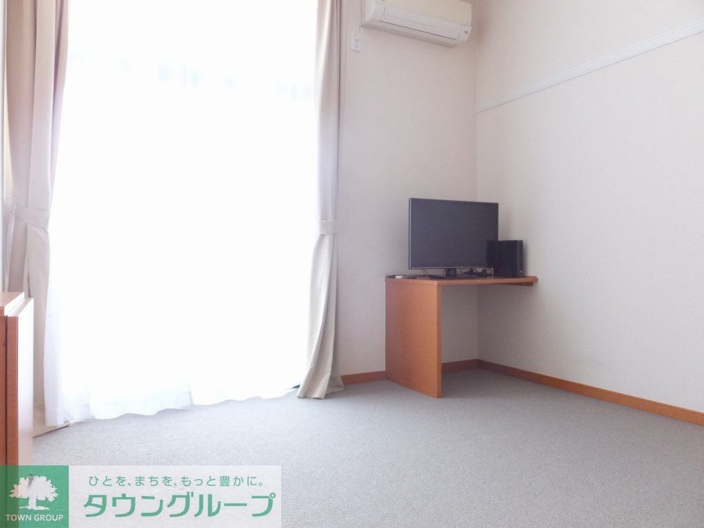 居室・リビング　大型家電設置済みのお部屋です。