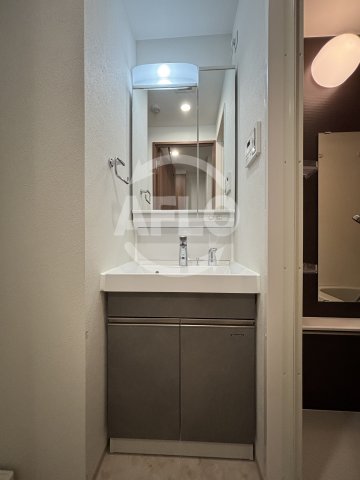 洗面設備　レシオス大阪城SOUTH　独立洗面台