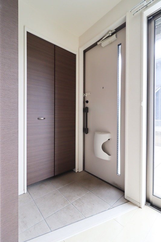 玄関　図面と現状に相違がある場合には現状を優先