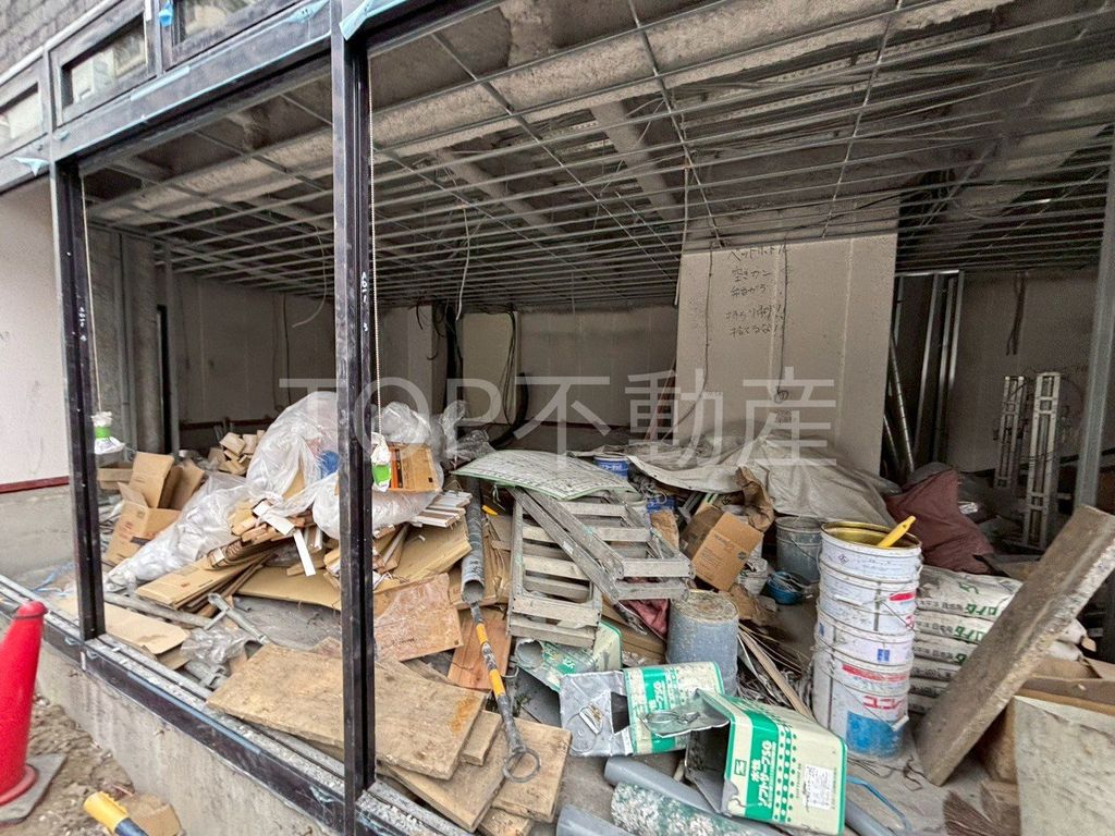 居室・リビング　駐車場