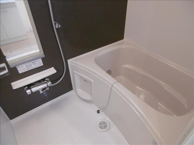 バス・シャワールーム　追い焚き機能付き