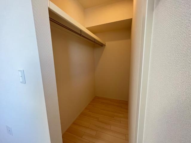 収納　北側洋室ウォークインクローゼット