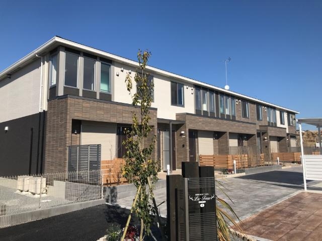 建物外観　外観写真（昼）