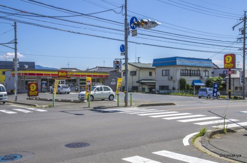 コンビニ　デイリーヤマザキ 長野小市1丁目店（コンビニ）まで282m