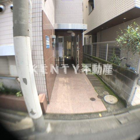 エントランス　ゆとりのあるエントランスです