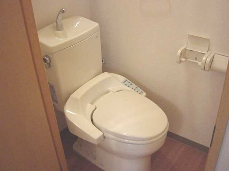 トイレ　図面と現状に相違がある場合には現状を優先