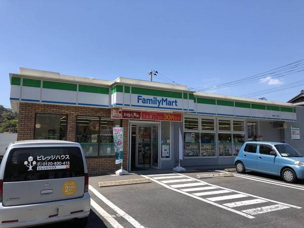 コンビニ　ファミリーマート長崎かき道店（コンビニ）まで914m
