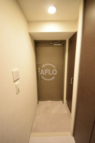 玄関　TAT LYON TIMBER TOWN　玄関