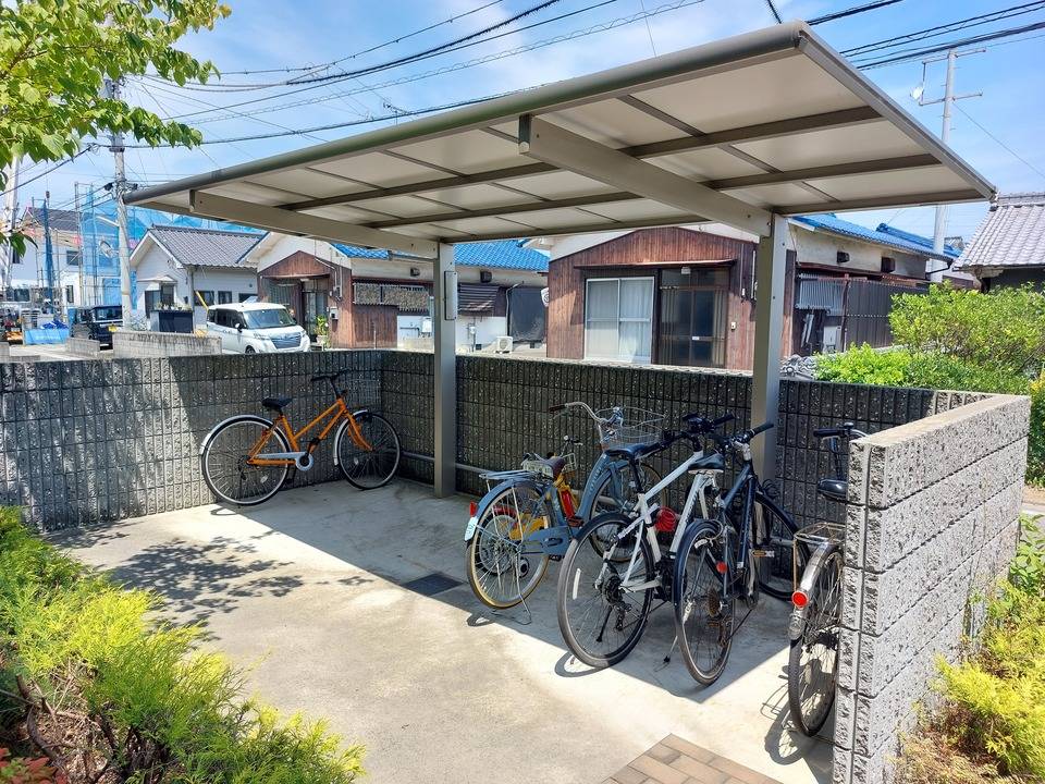 駐車場　駐輪場