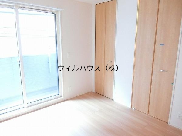 その他部屋・スペース　明るい洋室！