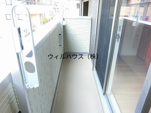 バルコニー　広々としたバルコニー！