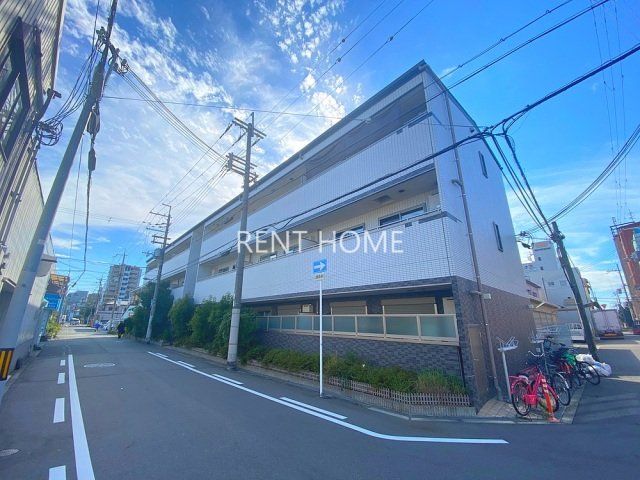 建物外観　平成23年築・外観タイル貼りです