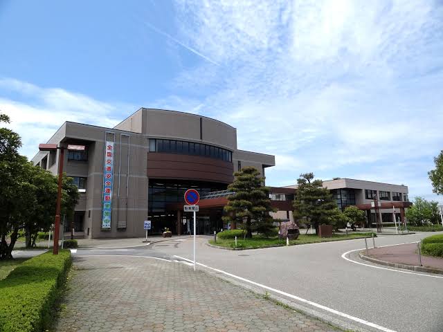 役所　新潟市江南区役所（役所）まで2303m
