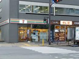 コンビニ　セブンイレブン 大阪西中島5丁目南店（コンビニ）まで161m