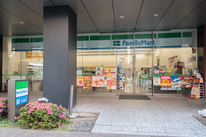 コンビニ　ファミリーマート 音羽一丁目店（コンビニ）まで642m