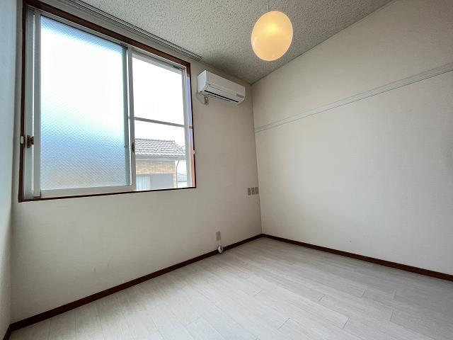 その他　居室（写真は208号室）