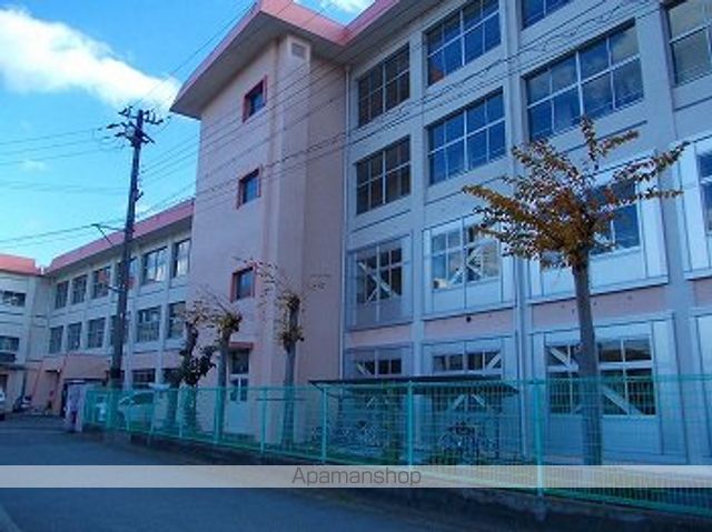 小学校　姫路市立花田小学校（小学校）まで400m