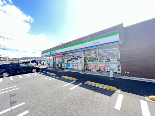 コンビニ　ファミリーマート 稲毛長沼店（コンビニ）まで470m