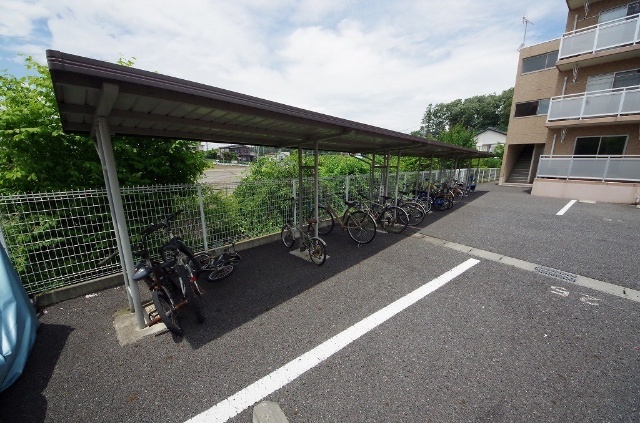 駐車場　駐輪場