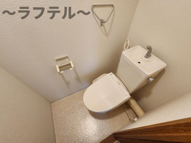 トイレ　別部屋イメージ写真