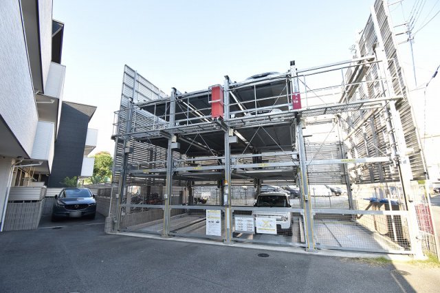 駐車場　敷地内駐車場