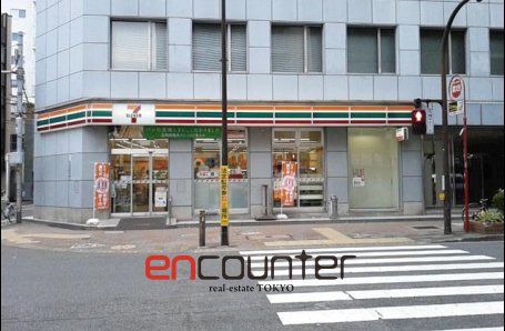 コンビニ　セブンイレブン大田区西蒲田7丁目店（コンビニ）まで1m