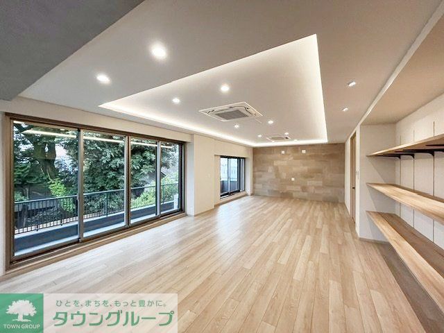 居室・リビング　※リフォーム中の写真になります。