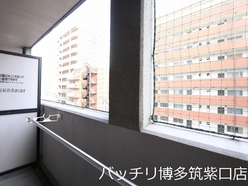 バルコニー　別号室タイプの為、現状を優先します