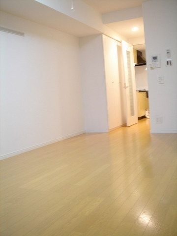 その他部屋・スペース　エアコン／収納付き洋室