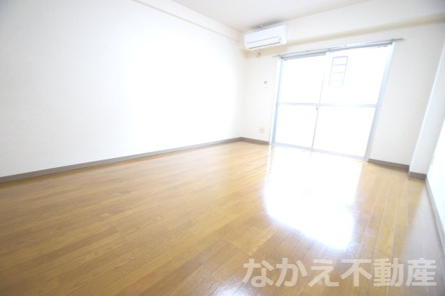 居室・リビング　使いやすい居間です