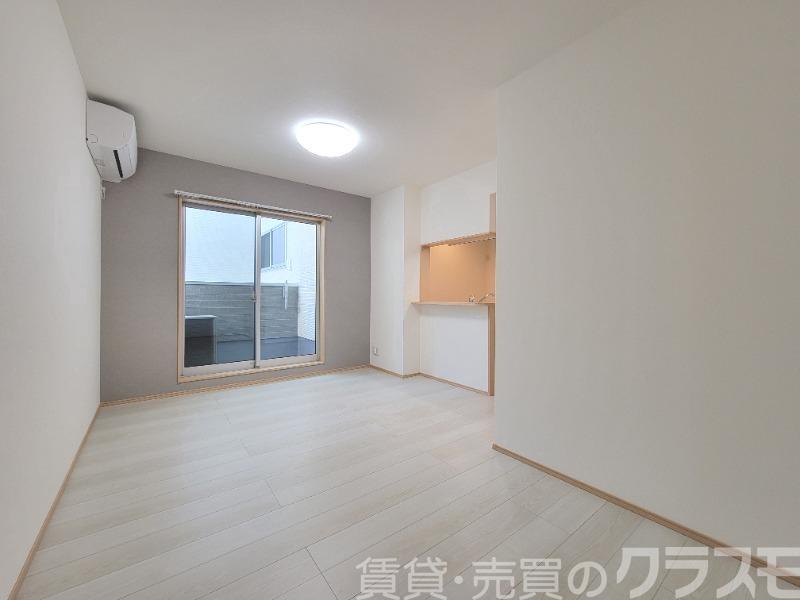 居室・リビング　明るいお部屋です♪