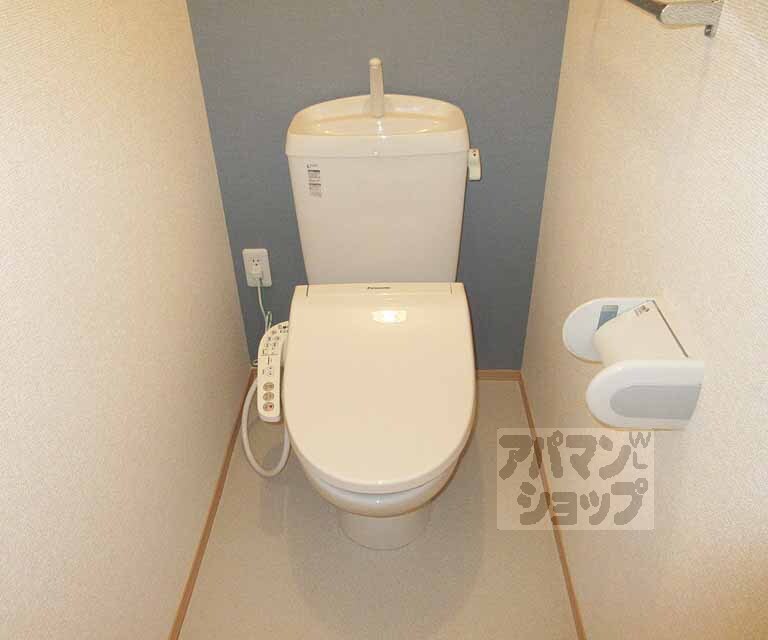 トイレ　清潔感のあるトイレです