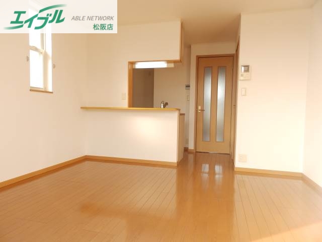 居室・リビング　他部屋のお写真です！