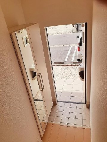 玄関　明るい玄関です