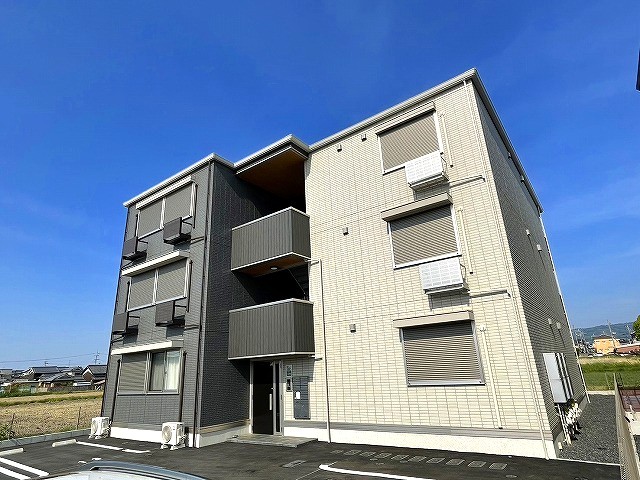 建物外観　キレイな外観です。