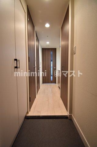 玄関　※建物内別間取参考写真