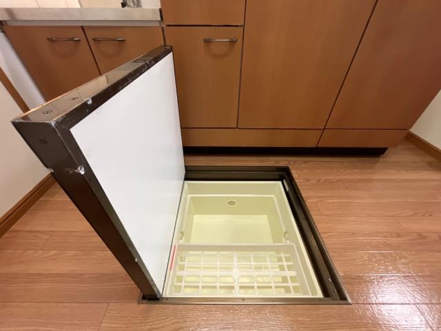 その他部屋・スペース　床下収納