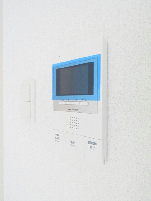 セキュリティ　モニター付きインターホンです♪