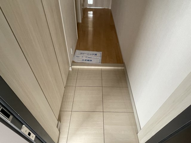 玄関　※別号室参考写真です