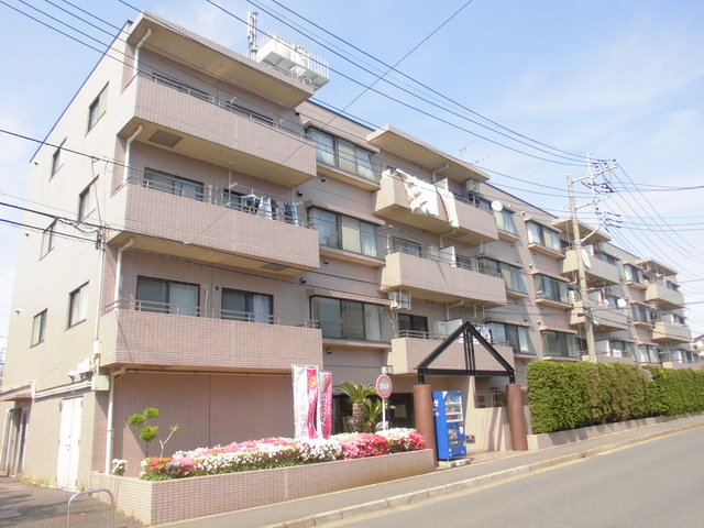エントランス　大宮公園駅徒歩６分