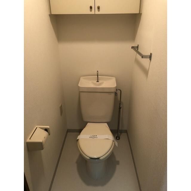 トイレ　落ち着いたトイレです