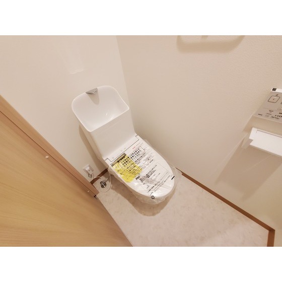 トイレ　同物件別部屋イメージ