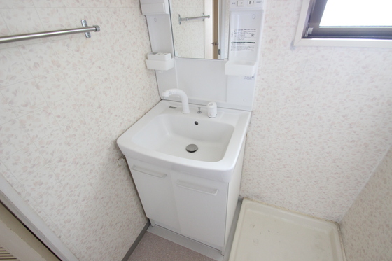 洗面設備　※別号室のお写真を使用しております。