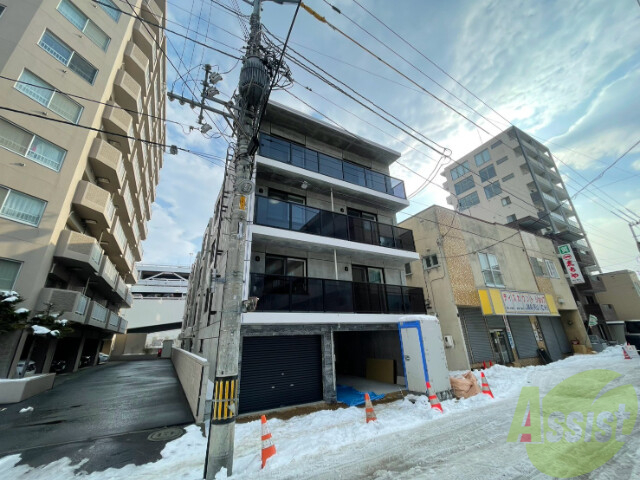 建物外観　札幌市中央区南８条西「ＰＯＥＭ南８条」