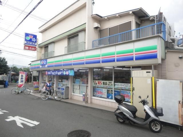 コンビニ　スリーエフ八王子長房町店（コンビニ）まで415m