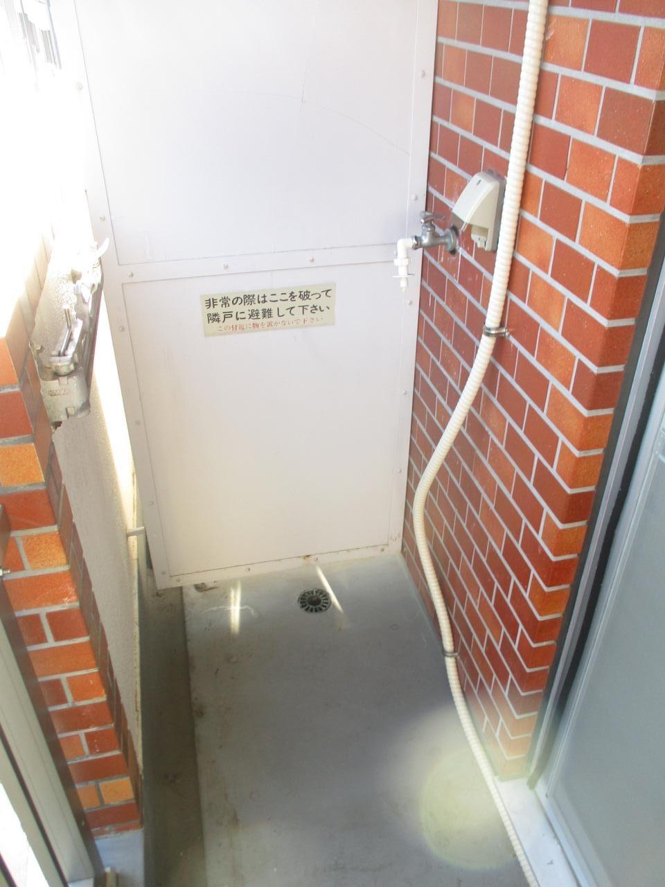 洗面設備　洗濯機置場
