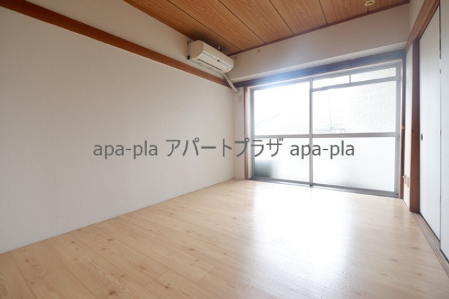 パールハイツ上福岡の居間写真